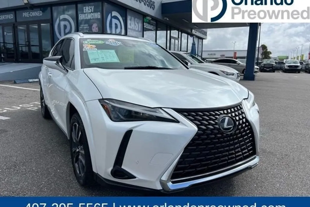 2023 Lexus UX 250h Premium photo 1