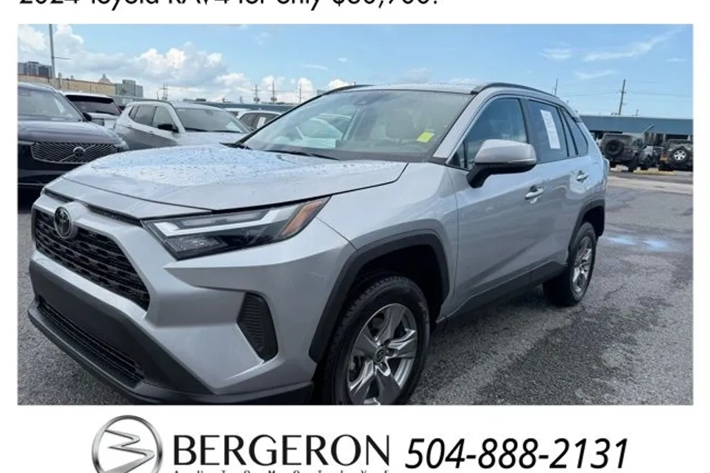 2024 Toyota RAV4 XLE photo 1