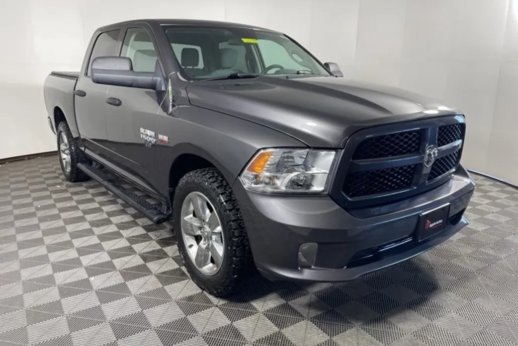 2019 Ram 1500 Classic Express photo 1