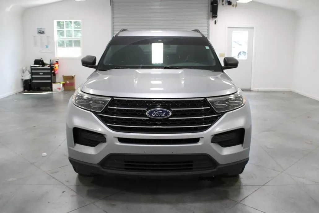 2020 Ford Explorer XLT photo 1
