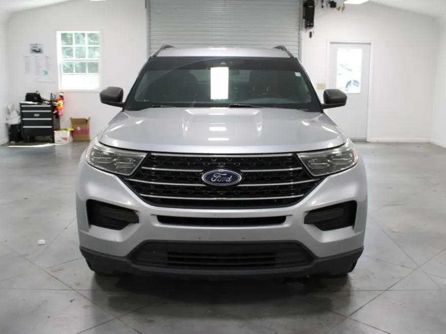 2020 Ford Explorer XLT photo 1