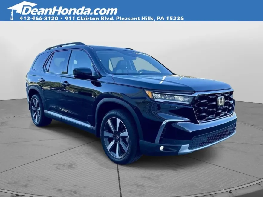2023 Honda Pilot Touring photo 1