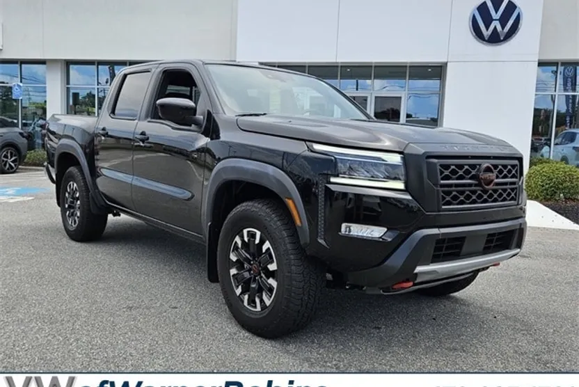 2024 Nissan Frontier PRO-4X photo 1