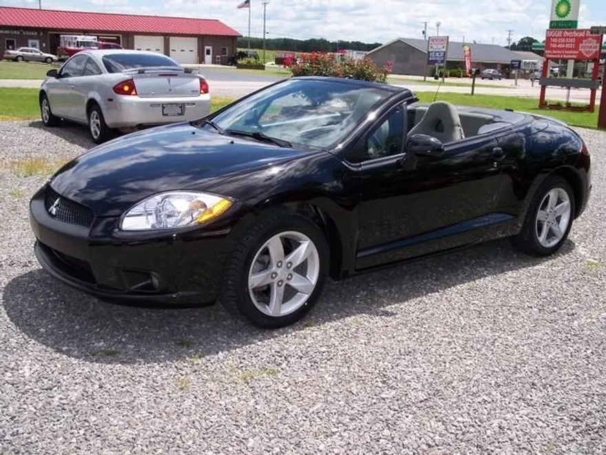 2010 Mitsubishi Eclipse GS Spyder photo 1