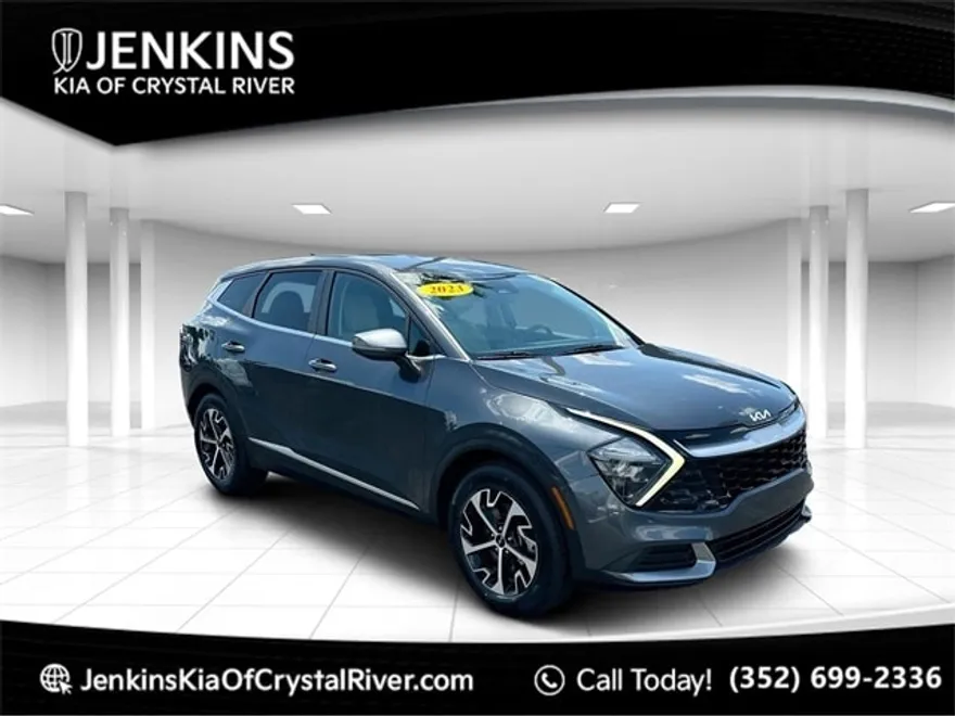 2023 Kia Sportage EX photo 1