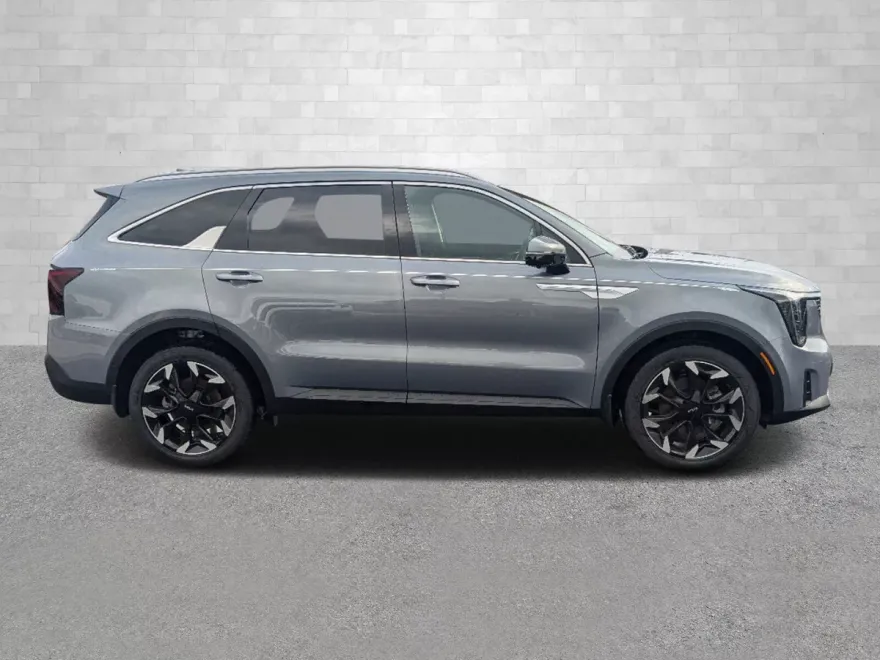 2025 Kia Sorento SX photo 2
