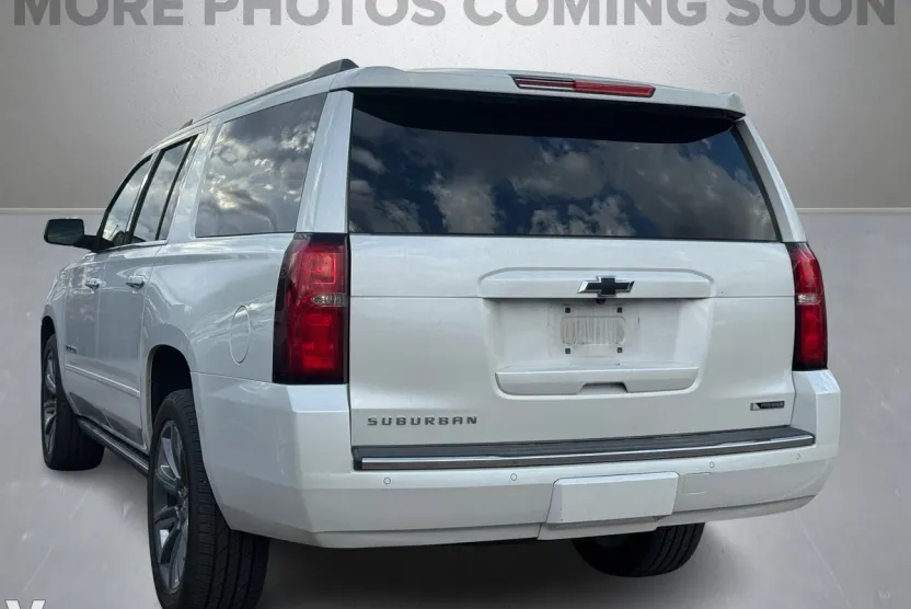 2018 Chevrolet Suburban Premier photo 1