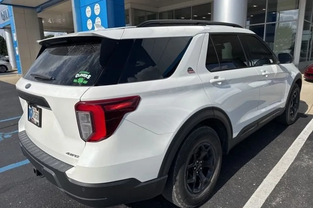 2022 Ford Explorer Timberline photo 1