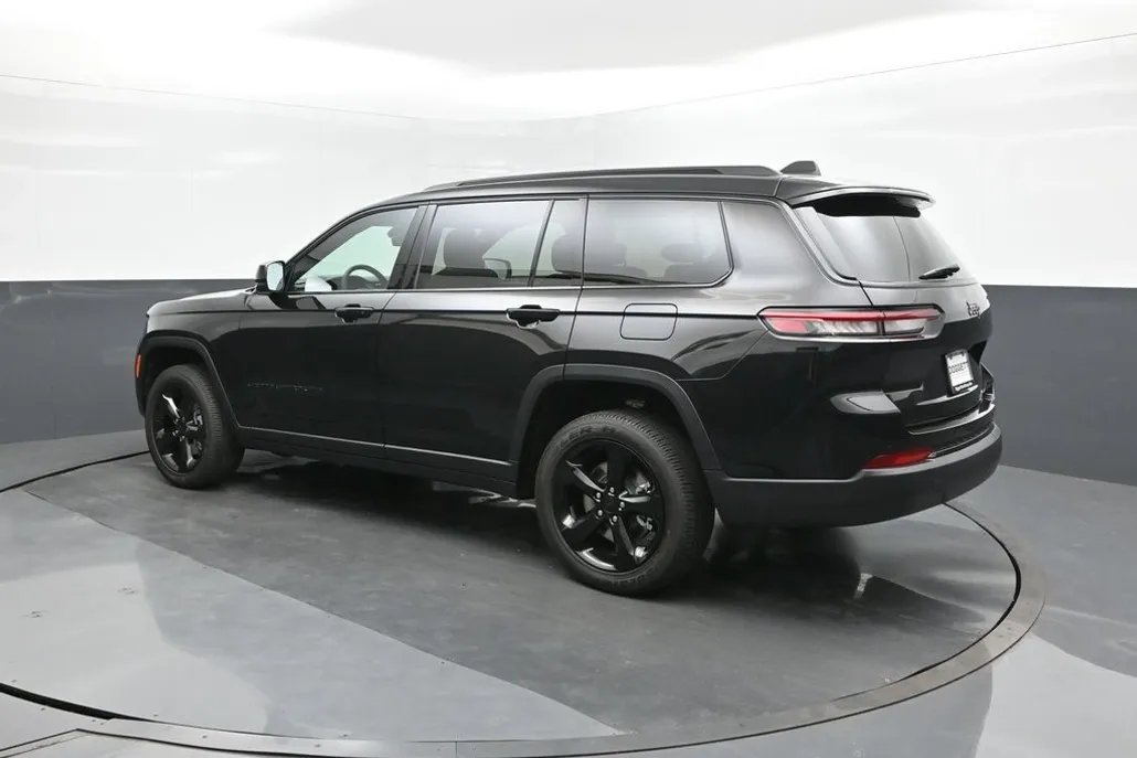 2025 Jeep Grand Cherokee Altitude X photo 1