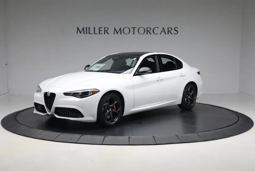 2025 Alfa Romeo Giulia SPRINT photo 1