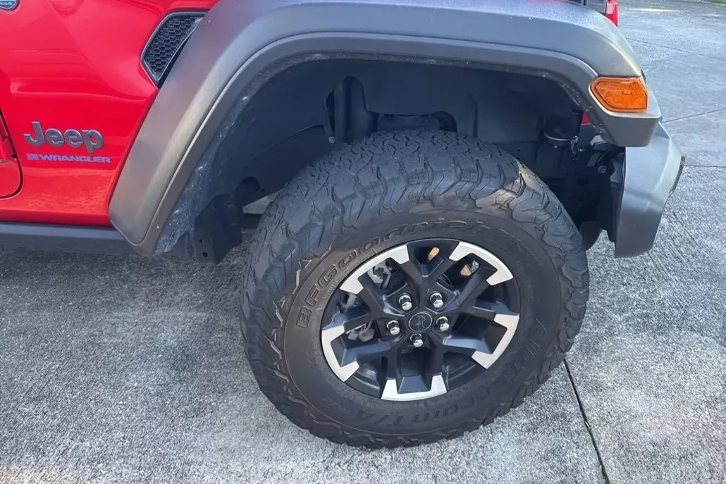 2024 Jeep Wrangler Rubicon 4xe photo 1