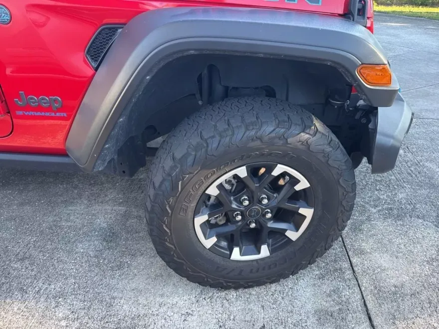 2024 Jeep Wrangler Rubicon 4xe photo 1