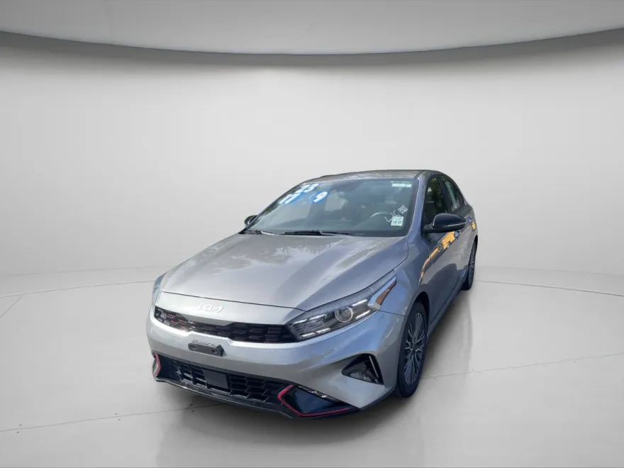 2023 Kia Forte GT-Line photo 1