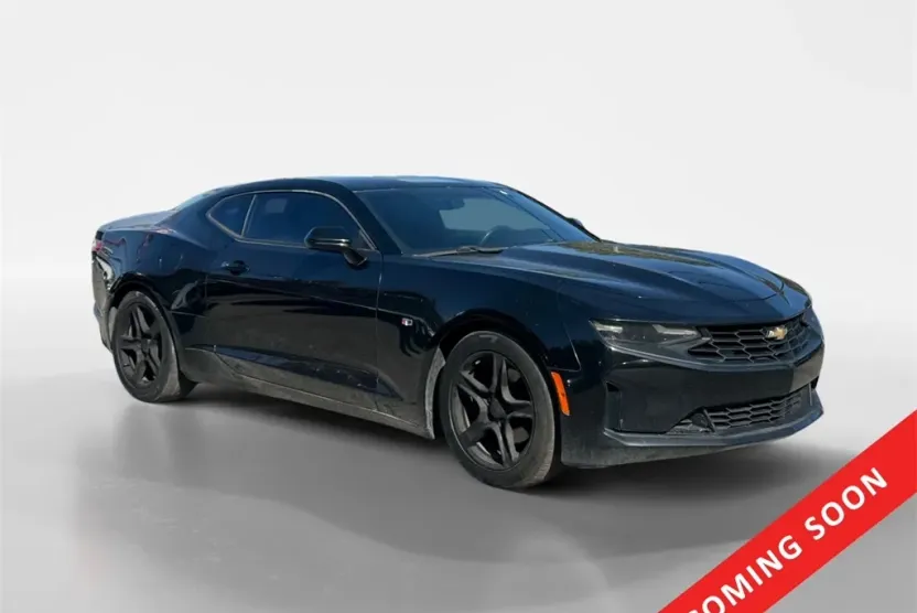 2019 Chevrolet Camaro 1LT photo 1