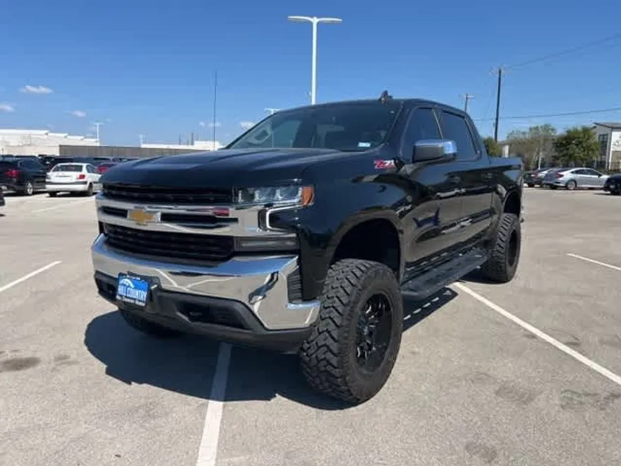 2021 Chevrolet Silverado 1500 LT photo 1