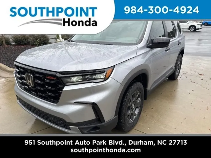 2025 Honda Pilot TrailSport photo 1