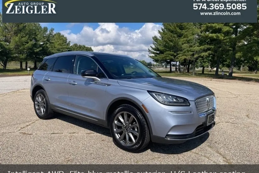 2022 Lincoln Corsair Standard photo 1