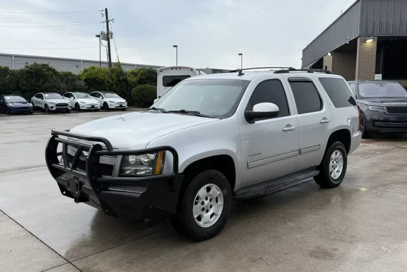 2011 Chevrolet Tahoe LT photo 1