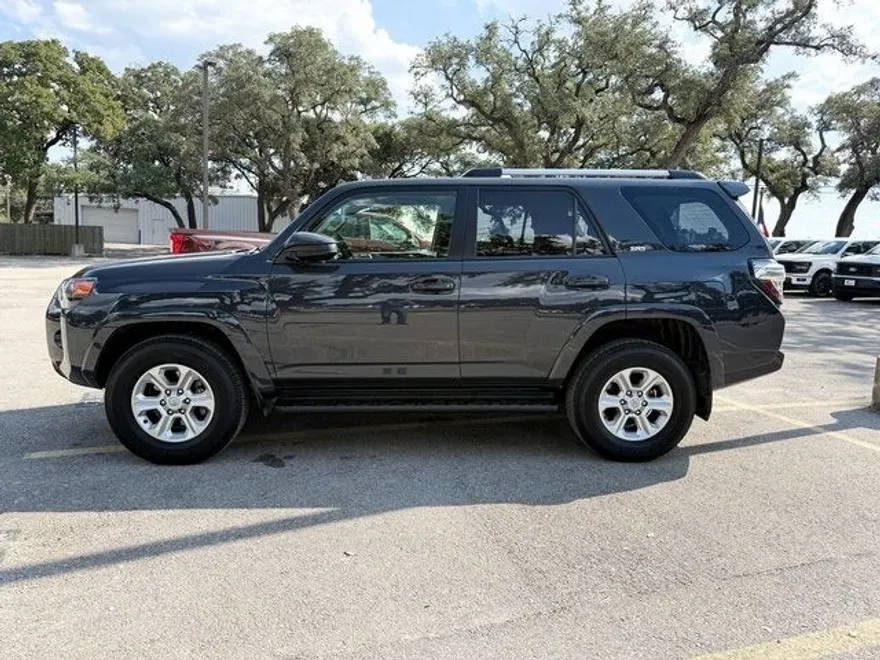 2024 Toyota 4Runner SR5 photo 1