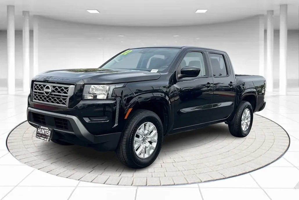 2022 Nissan Frontier SV photo 1