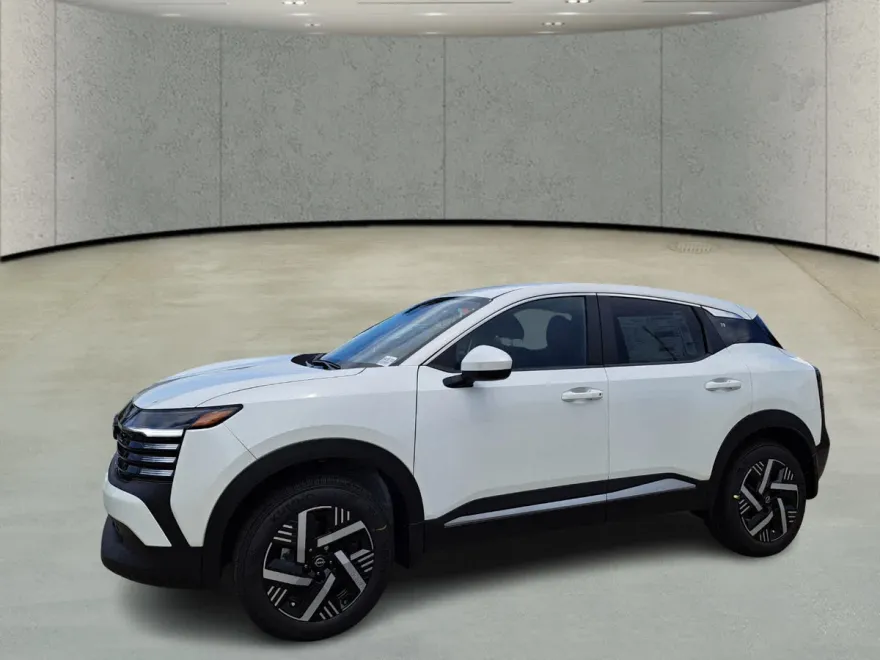 2025 Nissan Kicks SV photo 1
