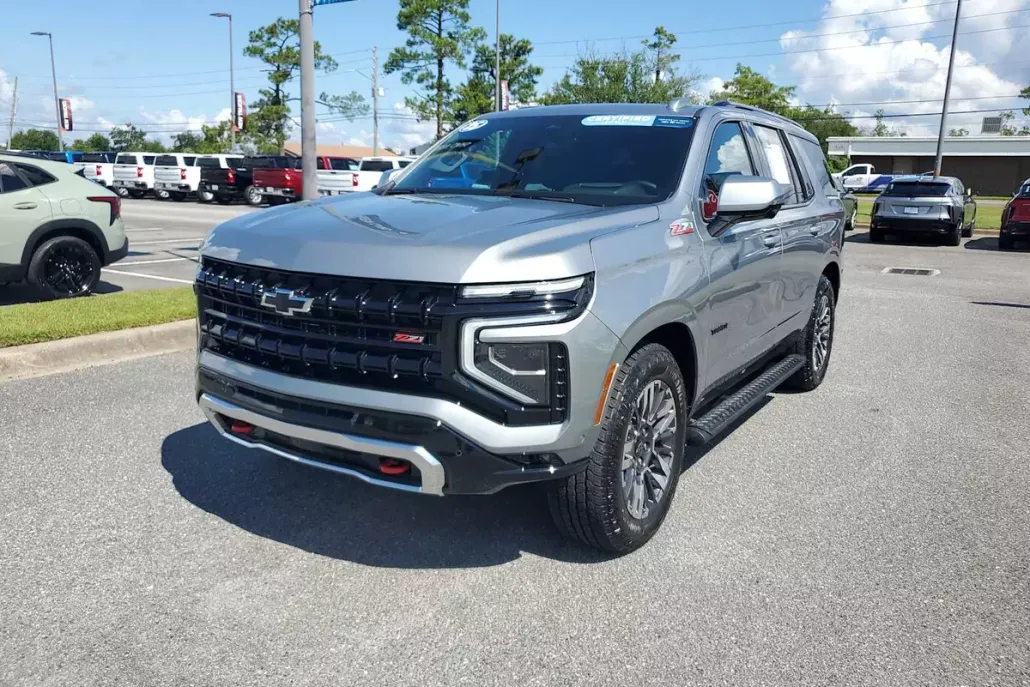 2025 Chevrolet Tahoe Z71 photo 1