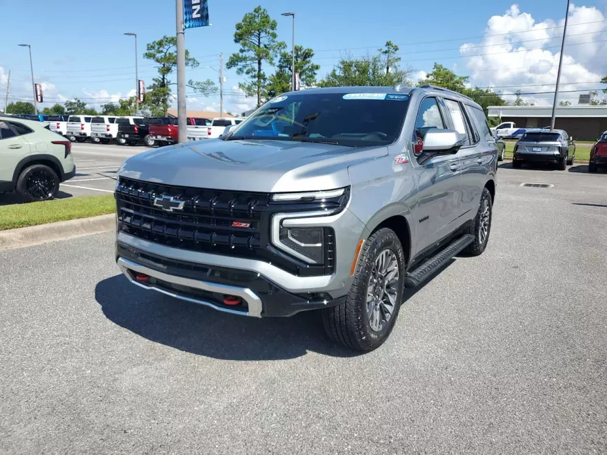 2025 Chevrolet Tahoe Z71 photo 1
