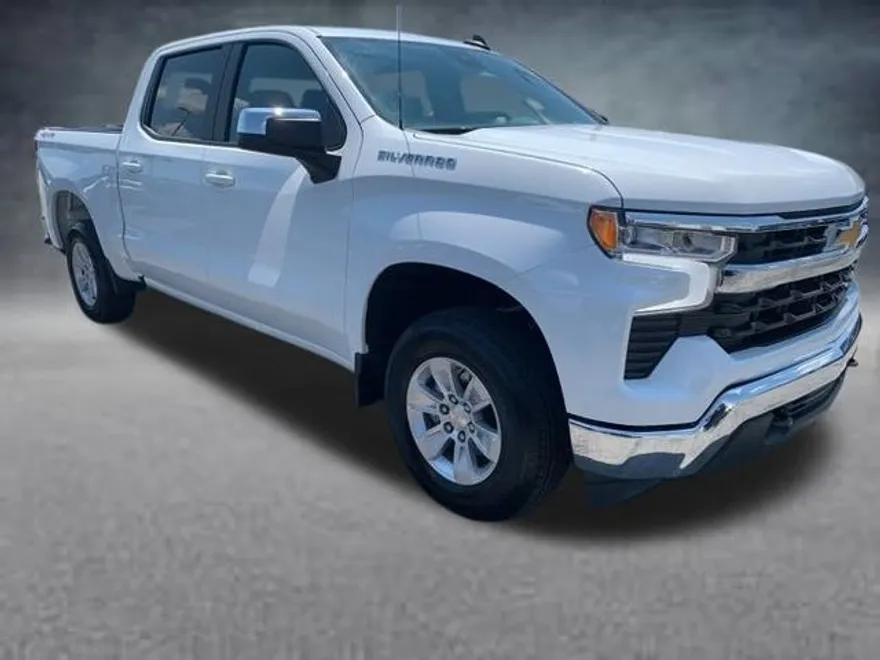 2025 Chevrolet Silverado 1500 LT photo 1