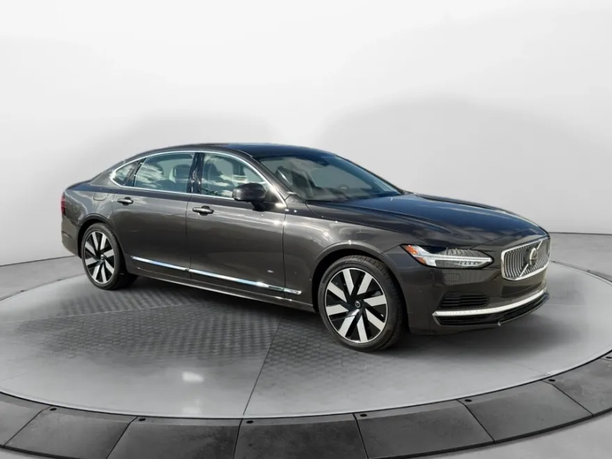 2024 Volvo S90 T8 Ultimate photo 1