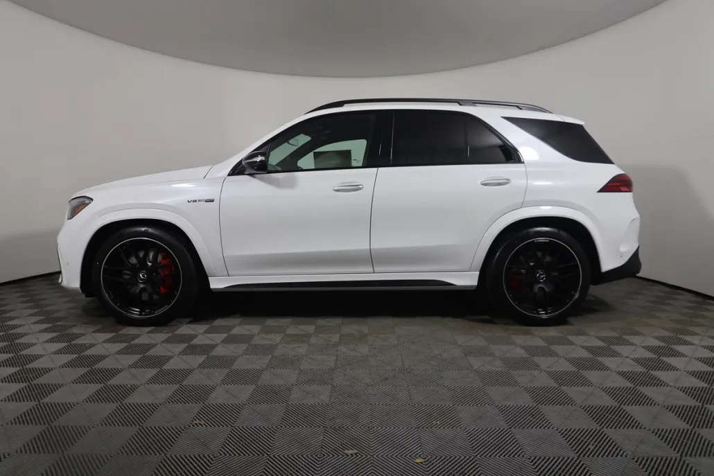 2026 Mercedes Benz GLE AMG 63 S photo 1