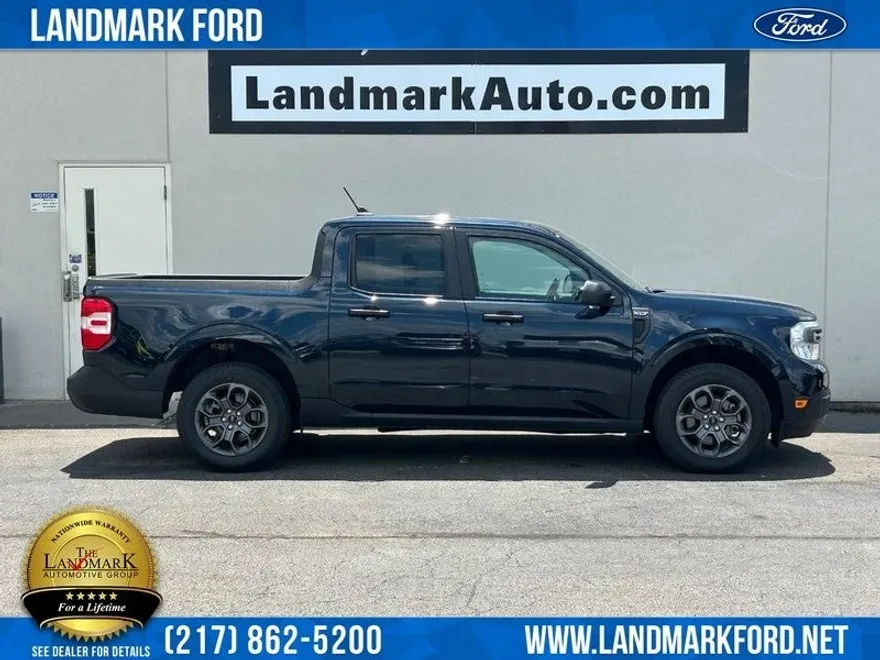 2023 Ford Maverick XLT photo 1