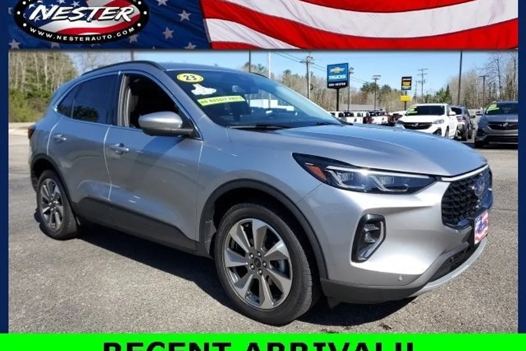 2023 Ford Escape Platinum photo 1