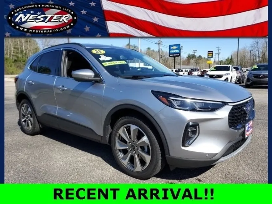 2023 Ford Escape Platinum photo 1