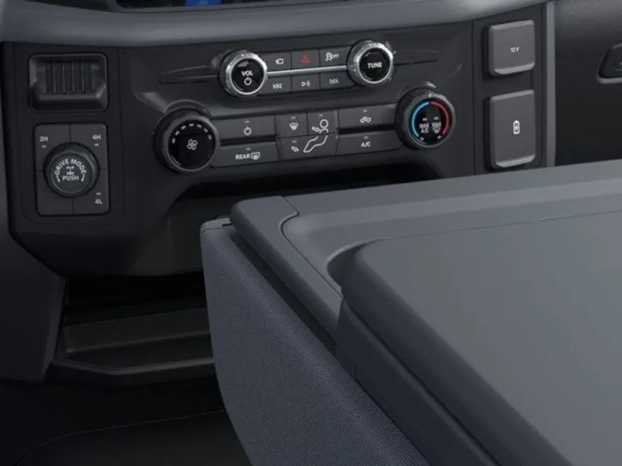 2025 Ford F-150 XL photo 13