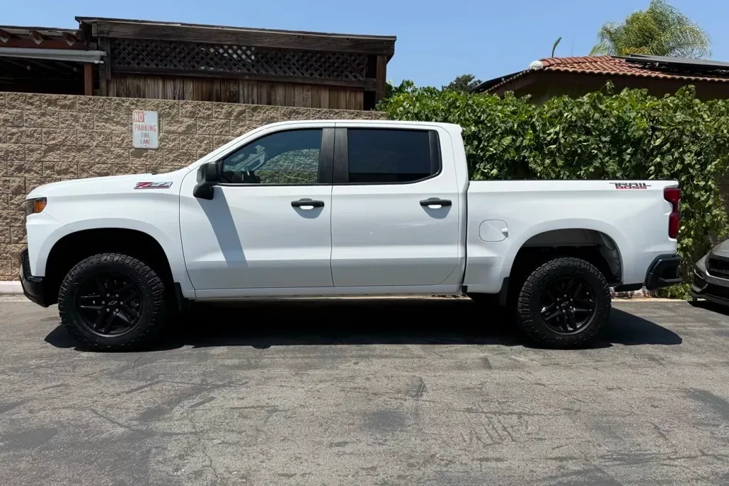 2020 Chevrolet Silverado 1500 Custom Trail Boss photo 1