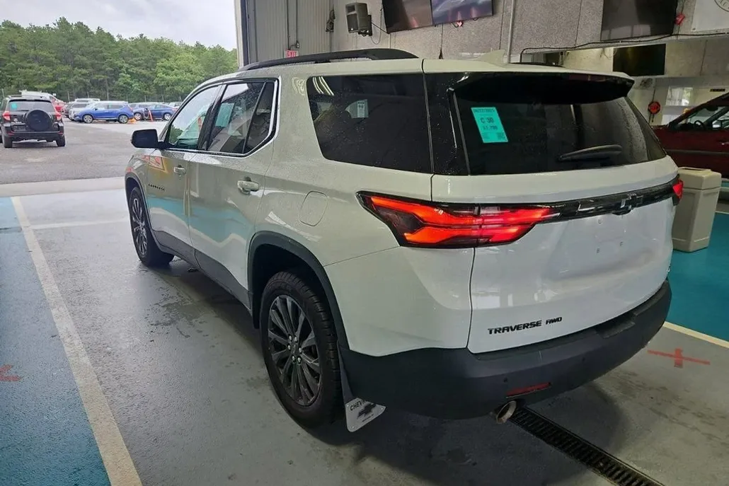 2022 Chevrolet Traverse RS photo 1