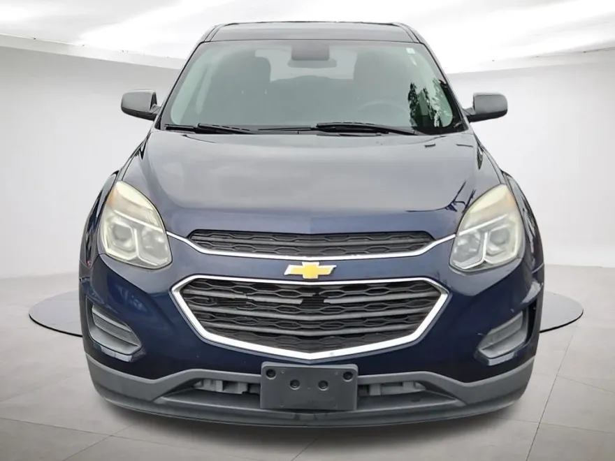2017 Chevrolet Equinox LS photo 1