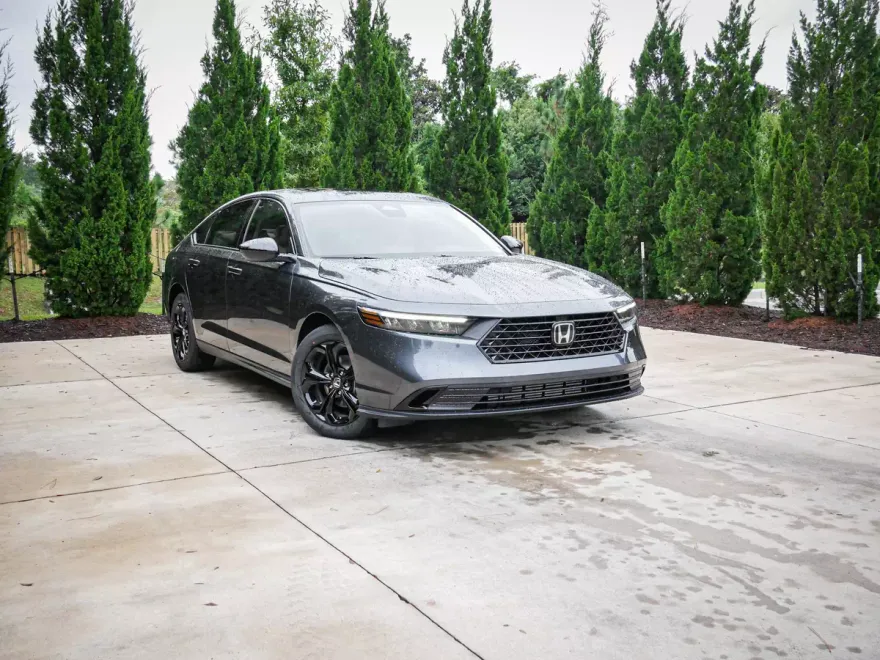 2025 Honda Accord 1.5T SE photo 1