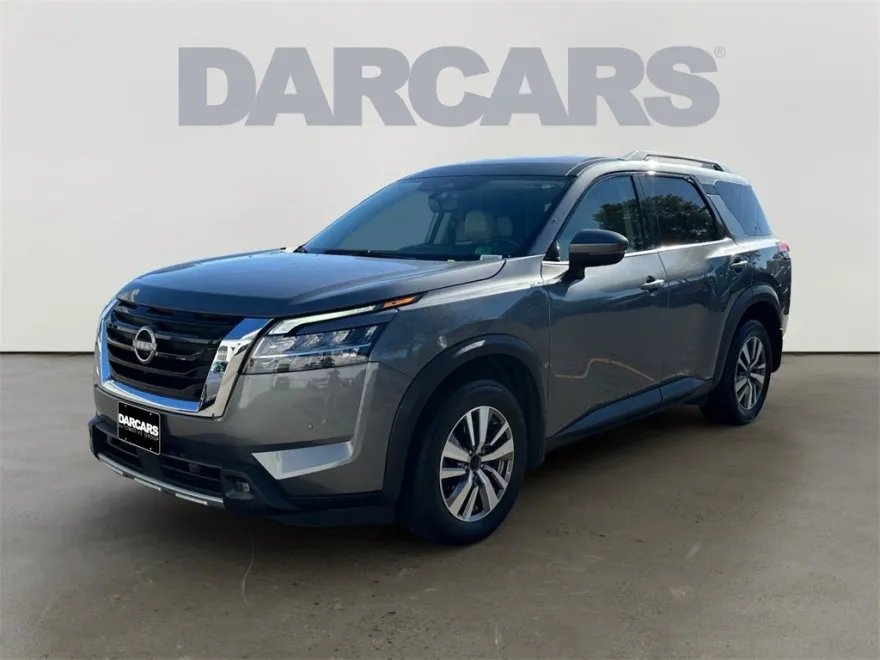 2022 Nissan Pathfinder SL photo 1