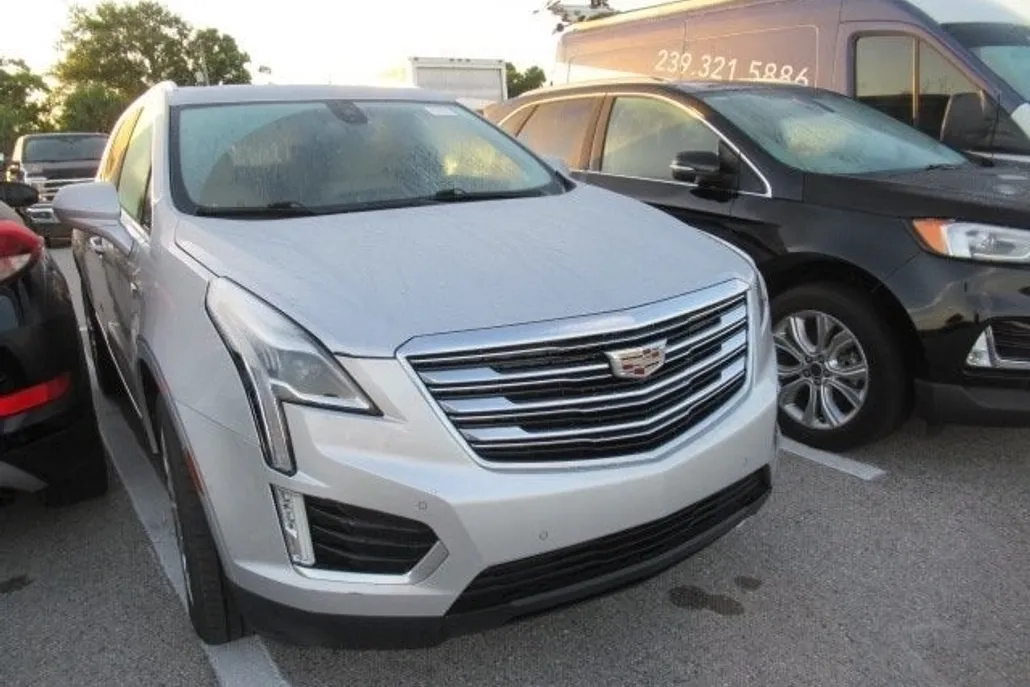 2018 Cadillac XT5 Premium Luxury photo 1