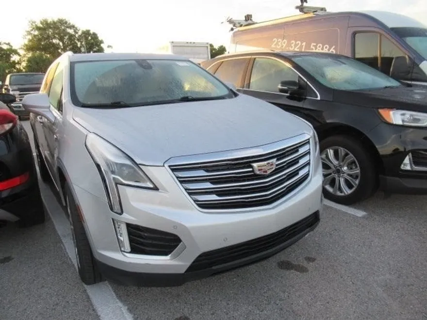 2018 Cadillac XT5 Premium Luxury photo 1
