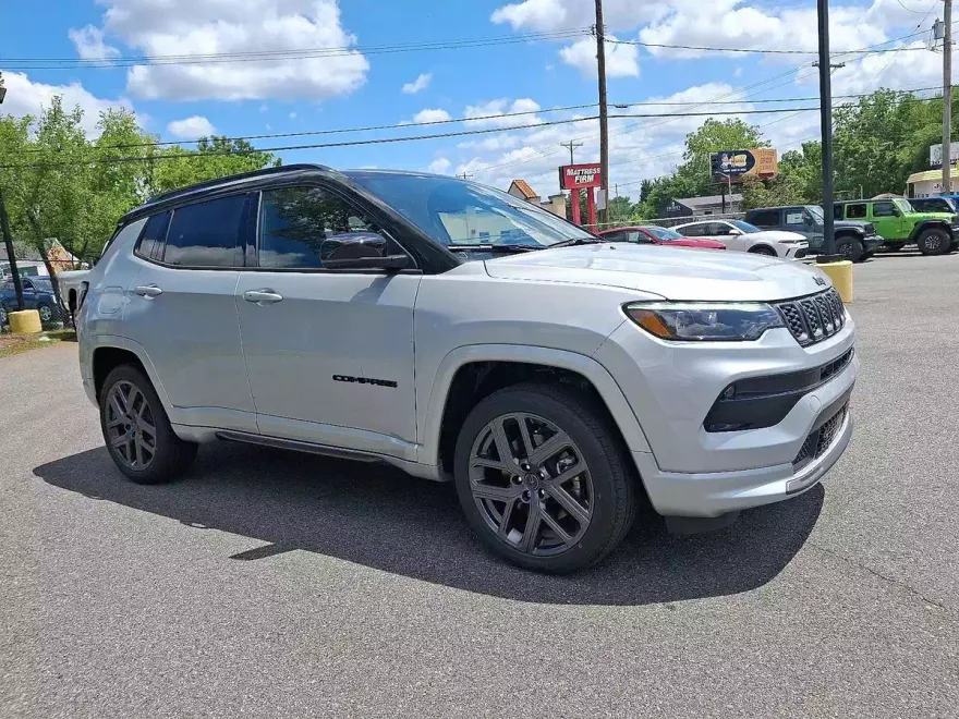 2025 Jeep Compass Limited photo 1