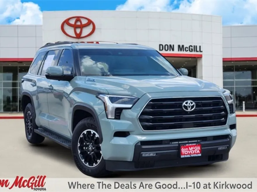 2025 Toyota Sequoia SR5 photo 1