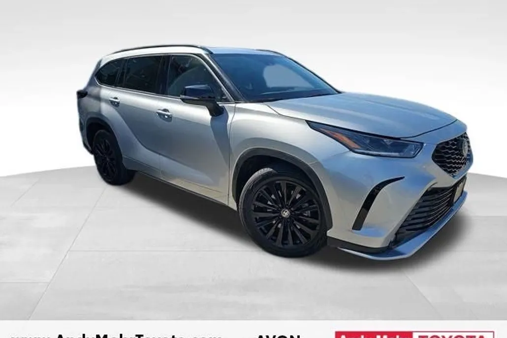 2024 Toyota Highlander XSE photo 1