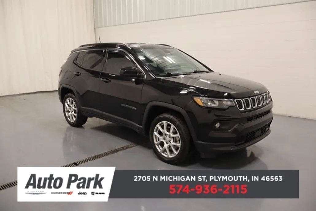 2023 Jeep Compass Latitude Lux photo 1