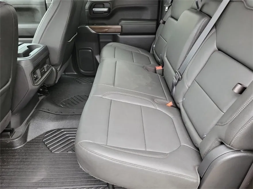 2021 Chevrolet Silverado 1500 RST photo 1