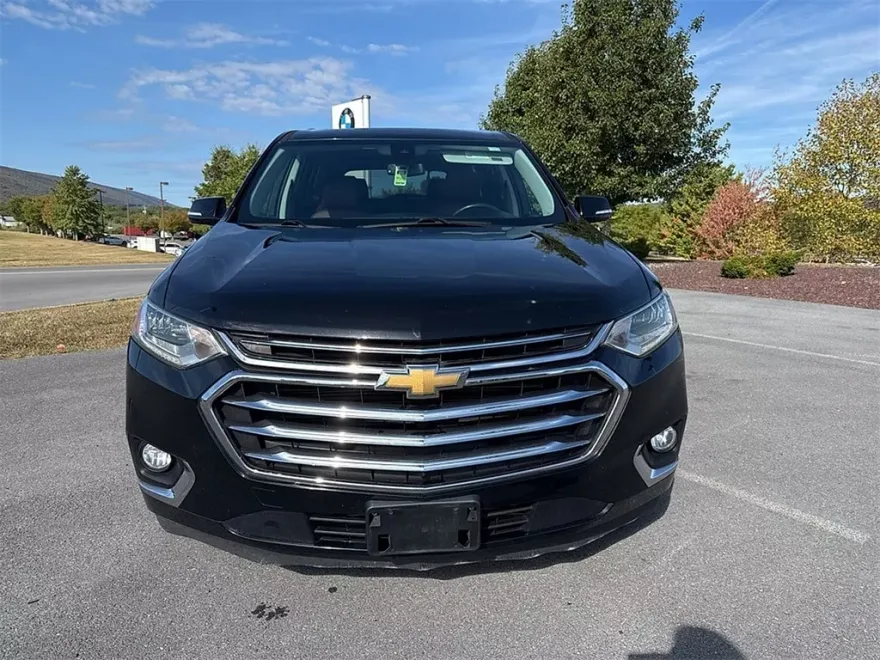 2018 Chevrolet Traverse High Country photo 1