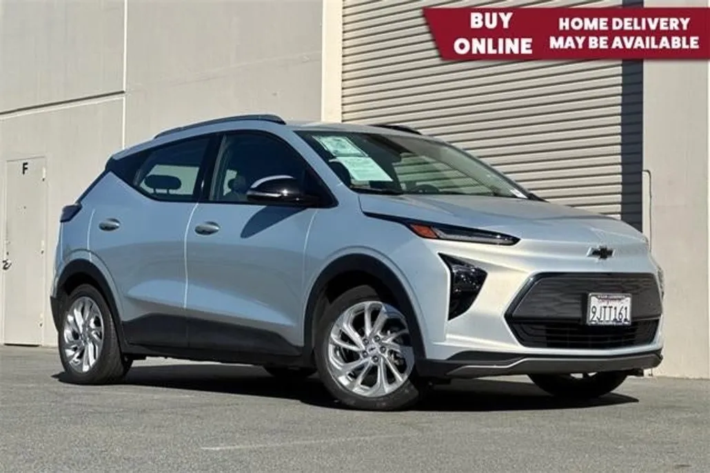2023 Chevrolet Bolt EUV photo 1