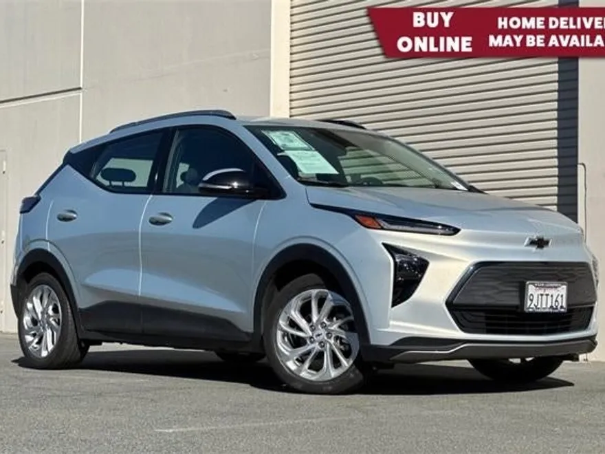 2023 Chevrolet Bolt EUV photo 1