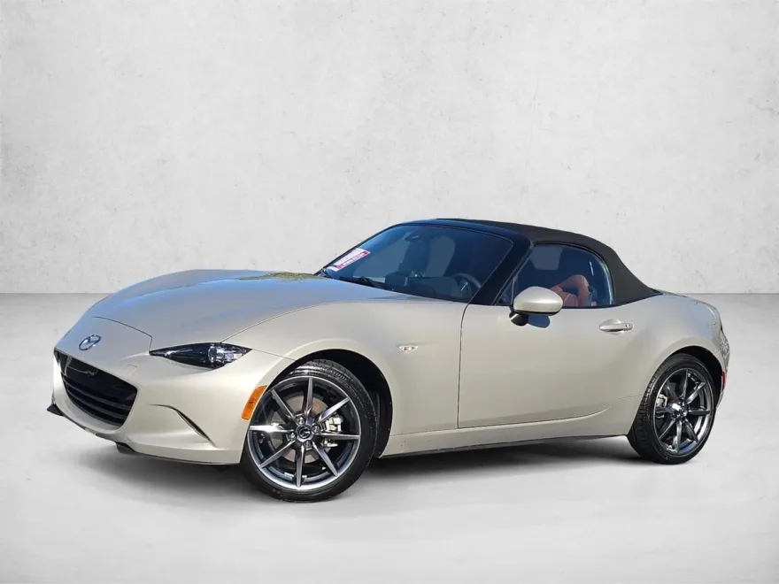 2022 Mazda MX-5 Miata Miata Grand Touring photo 1